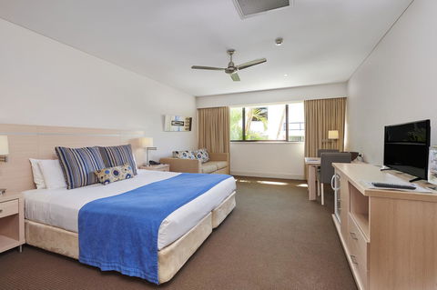 Waves Byron Bay - Accommodation Port Macquarie 35