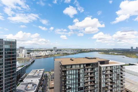 Japanese Style Waterfront Apt Wt Rooftop Pool - Accommodation Port Macquarie 6