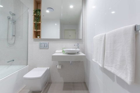 Japanese Style Waterfront Apt Wt Rooftop Pool - Accommodation Port Macquarie 19