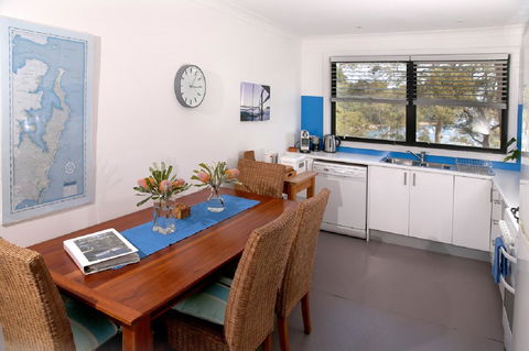 Refuge Cove On Pittwater - Accommodation Port Macquarie 8