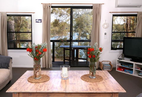 Refuge Cove On Pittwater - Accommodation Port Macquarie 3