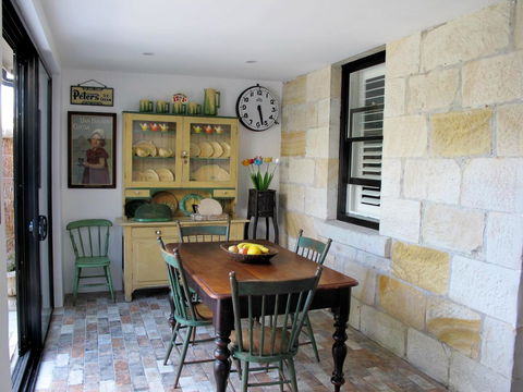 Apple Tree Cottage - Accommodation Port Macquarie 0