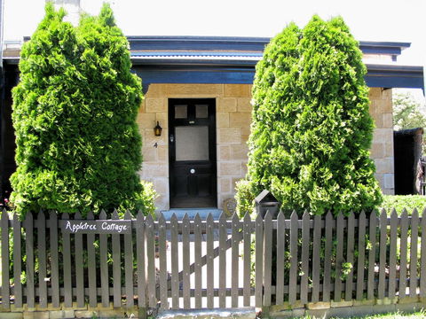 Apple Tree Cottage - Accommodation Port Macquarie 32