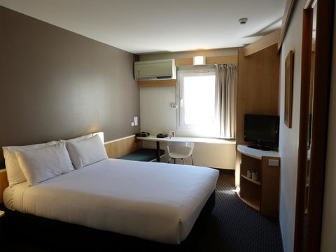 Ibis Thornleigh - Accommodation Port Macquarie 3