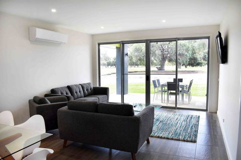 Comfort Suites Clubarham Golf Resort - Accommodation Port Macquarie 14