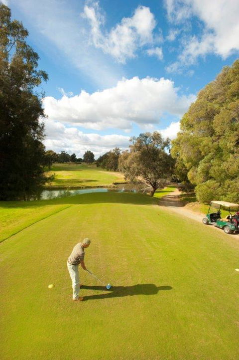 Comfort Suites Clubarham Golf Resort - Accommodation Port Macquarie 1