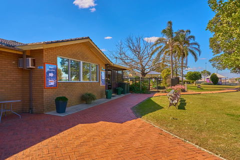 Hunter Oasis - Accommodation Port Macquarie 35