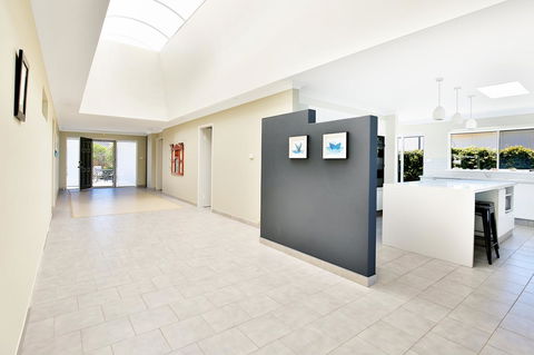 Neptune I Absolute Beachfront I Stunning Views - Accommodation Port Macquarie 24