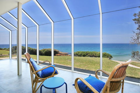Neptune I Absolute Beachfront I Stunning Views - Accommodation Port Macquarie 1