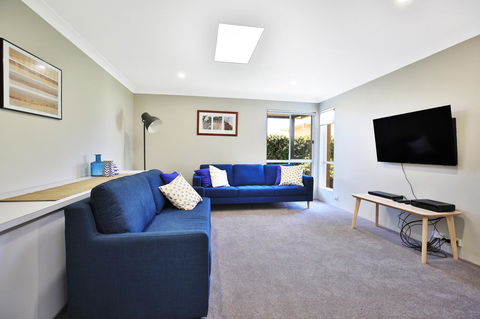 Neptune I Absolute Beachfront I Stunning Views - Accommodation Port Macquarie 7