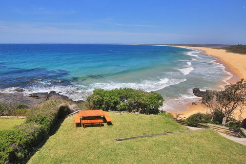 Neptune I Absolute Beachfront I Stunning Views - Accommodation Port Macquarie 29