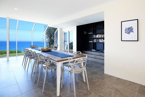 Neptune I Absolute Beachfront I Stunning Views - Accommodation Port Macquarie 6