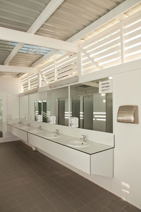 Blue Lagoon Beach Resort - Accommodation Port Macquarie 20