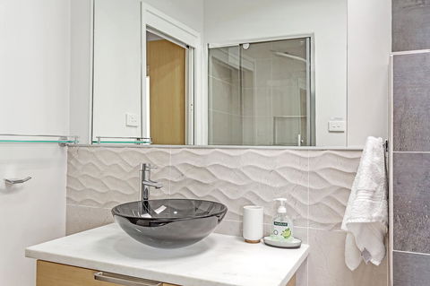 Phuza Maningi 17 Myan Close - Accommodation Port Macquarie 13