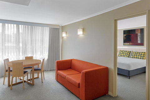 Mercure Newcastle - Accommodation Port Macquarie 4