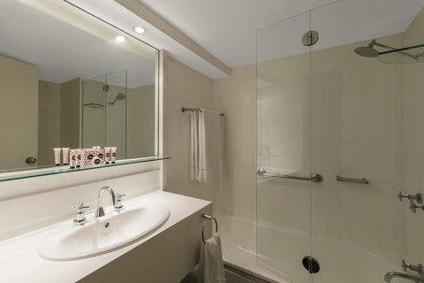 Mercure Newcastle - Accommodation Port Macquarie 1