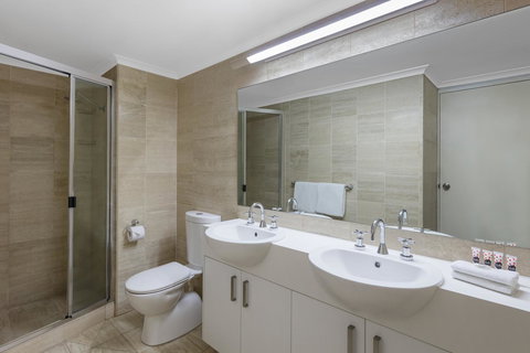 Mercure Newcastle - Accommodation Port Macquarie 15