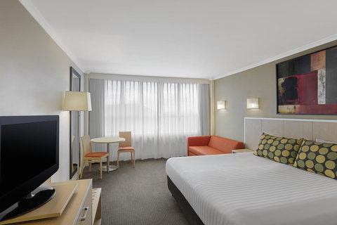 Mercure Newcastle - Accommodation Port Macquarie 8