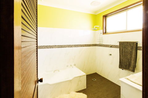 Coal D\' Vine VIEW - Cessnock NSW - Accommodation Port Macquarie 9
