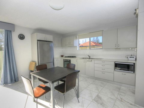 45 Wharf Street - Whole House - Accommodation Port Macquarie 3