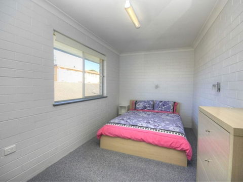 45 Wharf Street - Whole House - Accommodation Port Macquarie 9