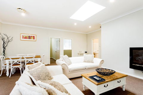Bundanoon Country Inn Motel - Accommodation Port Macquarie 33