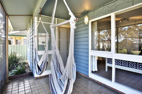 Hayes Beach House I Award Winner I 4 Mins To Beach - Accommodation Port Macquarie 16