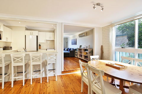 Hayes Beach House I Award Winner I 4 Mins To Beach - Accommodation Port Macquarie 12