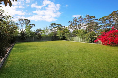 Hayes Beach House I Award Winner I 4 Mins To Beach - Accommodation Port Macquarie 21