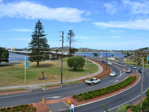 Oxley 8 At Tuncurry - Accommodation Port Macquarie 3