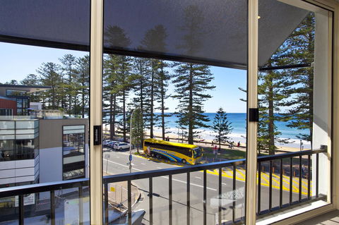 Manly Paradise Motel & Apartments - Accommodation Port Macquarie 4