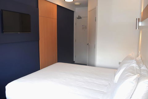 Ibis Budget - Gosford - Accommodation Port Macquarie 8