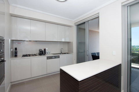 The Junction Palais - Modern And Spacious 2BR Bondi Junction Apartment Close To Everything - Accommodation Port Macquarie 8