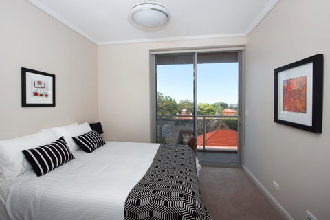 The Junction Palais - Modern And Spacious 2BR Bondi Junction Apartment Close To Everything - Accommodation Port Macquarie 6