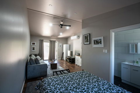 Pound Creek Gallery - Accommodation Port Macquarie 16