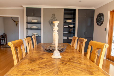 Belmont - Accommodation Port Macquarie 9