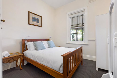 Drummoyne 3 Bedroom Home (62ALE) - Accommodation Port Macquarie 3