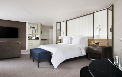 Four Seasons Hotel Sydney - Accommodation Port Macquarie 2