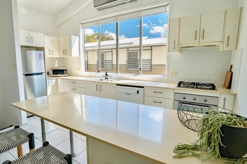 Hastings By The Sea - Accommodation Port Macquarie 8
