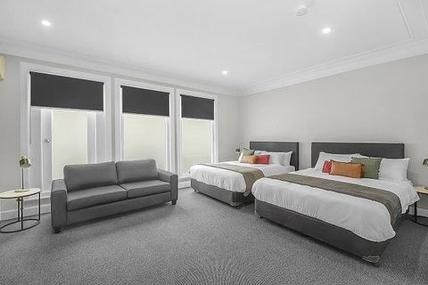 Horse And Jockey Hotel Homebush - Accommodation Port Macquarie 0