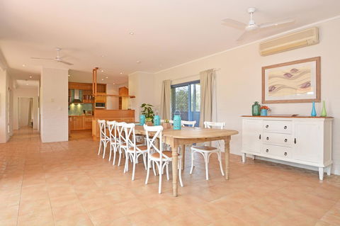 JE Guesthouse, Central To All The Hunter Valley Has To Offer - Accommodation Port Macquarie 7