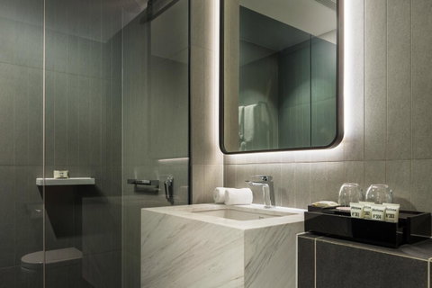 West Hotel Sydney, Curio Collection By Hilton - Accommodation Port Macquarie 4