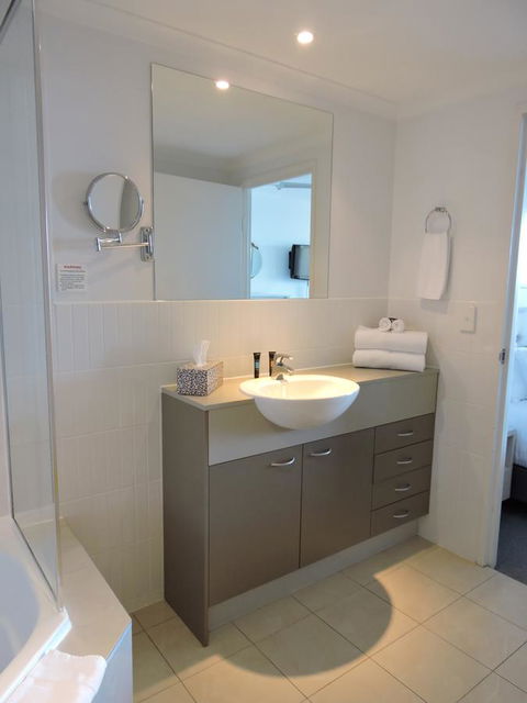 BASE Holidays - Ettalong Beach Premium Apartments - Accommodation Port Macquarie 20