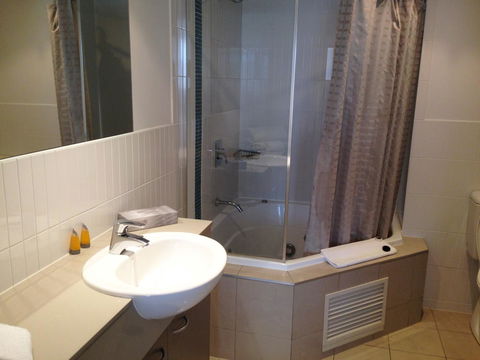 BASE Holidays - Ettalong Beach Premium Apartments - Accommodation Port Macquarie 39
