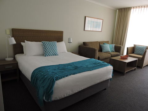 BASE Holidays - Ettalong Beach Premium Apartments - Accommodation Port Macquarie 11