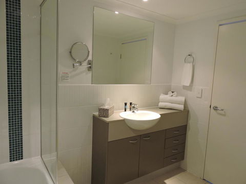 BASE Holidays - Ettalong Beach Premium Apartments - Accommodation Port Macquarie 6