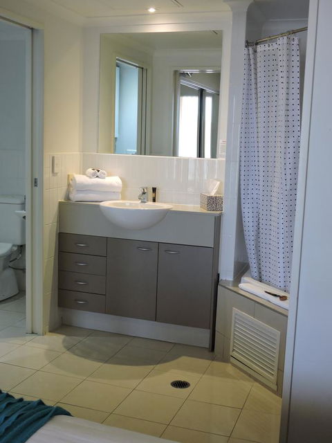 BASE Holidays - Ettalong Beach Premium Apartments - Accommodation Port Macquarie 8
