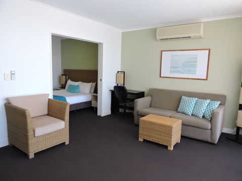 BASE Holidays - Ettalong Beach Premium Apartments - Accommodation Port Macquarie 9