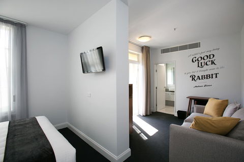 The Lucky Hotel - Accommodation Port Macquarie 29