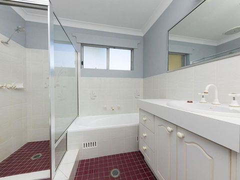 2 The Breckenridge - Accommodation Port Macquarie 6